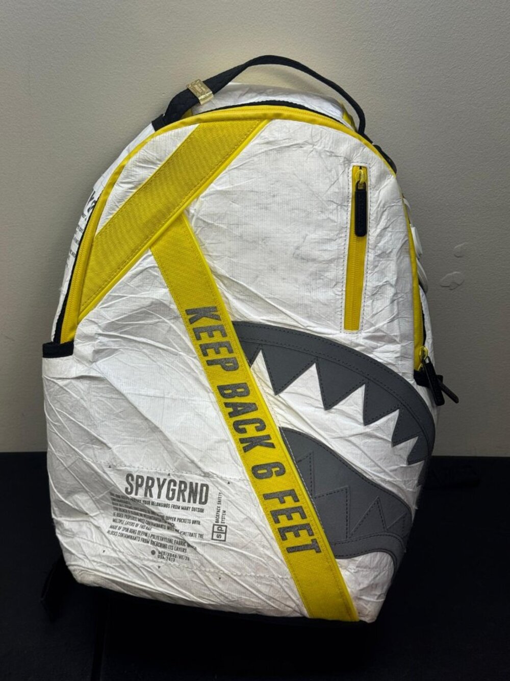 Sprayground SG95 Keep Back! Pack Tyvek 3M Shark